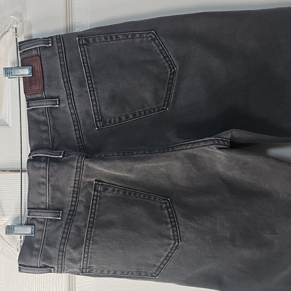 L.L. Bean Men's Classic Fit Gray Jeans 34x28 EUC - Picture 5 of 12